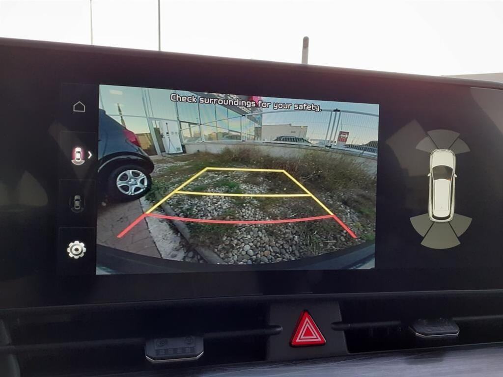 Kia Sportage 1.6 T-GDi MHEV 180CV Tech 4x4 DCT 21