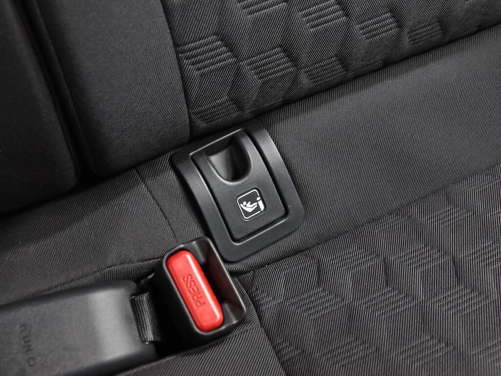 Toyota Yaris 1.5 120H Active Plus 29