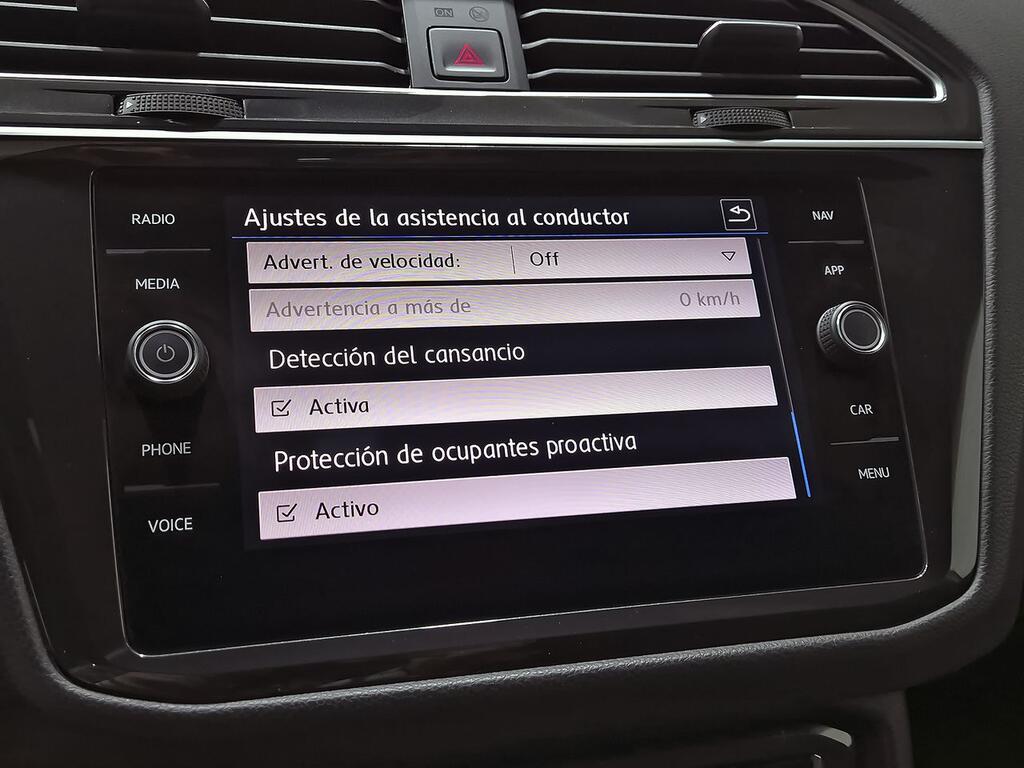 Volkswagen Tiguan Sport 2.0 TDI 140kW (190CV) 4Motion DSG 25