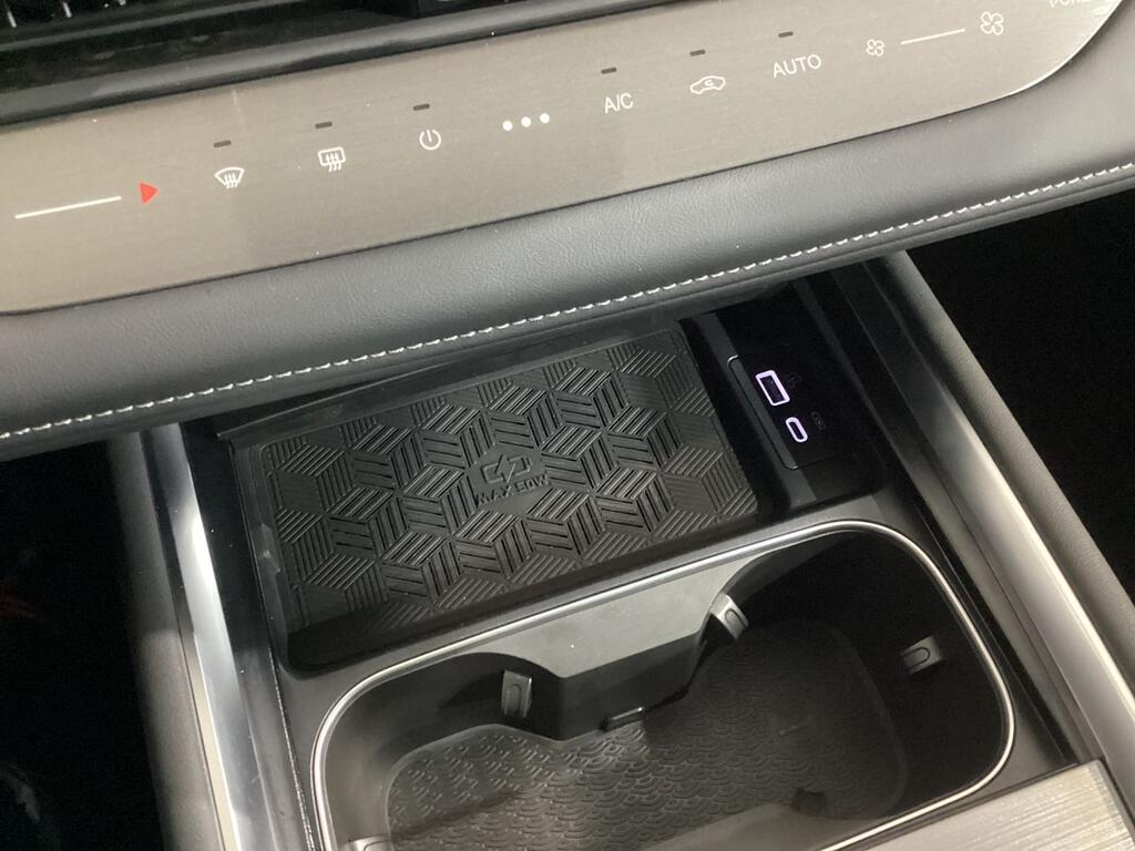 Ebro S700 1.5 TGDI PHEV Luxury E-CVT 20