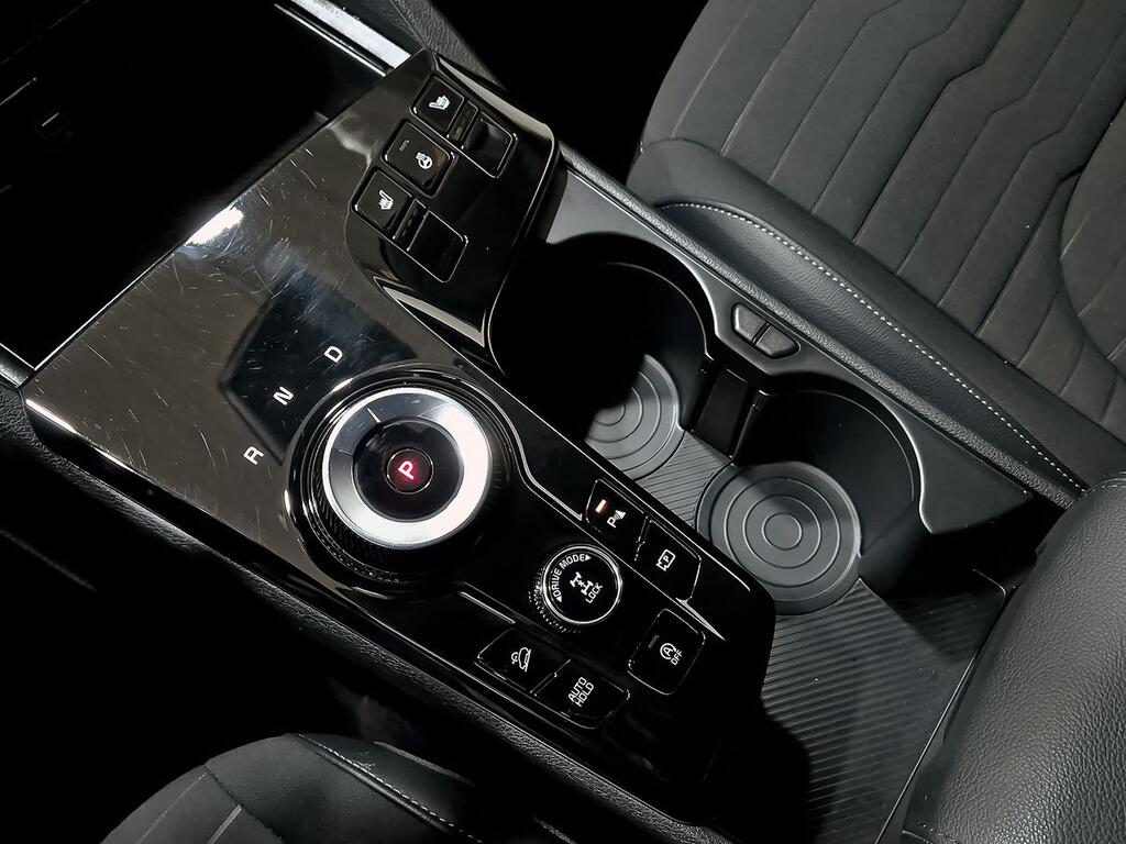 Kia Sportage 1.6 T-GDi MHEV 180CV Tech 4x4 DCT 28