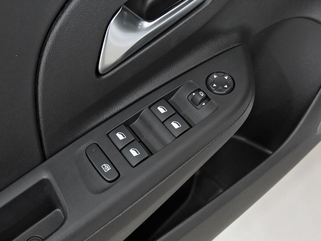 Opel Corsa 1.2T XHL 74kW (100CV) Edition 13