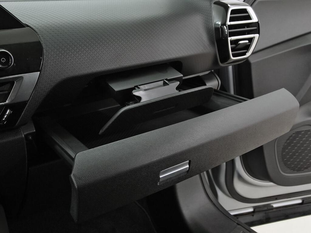 Citroën C4 PureTech 130 S&S 6v Shine 33