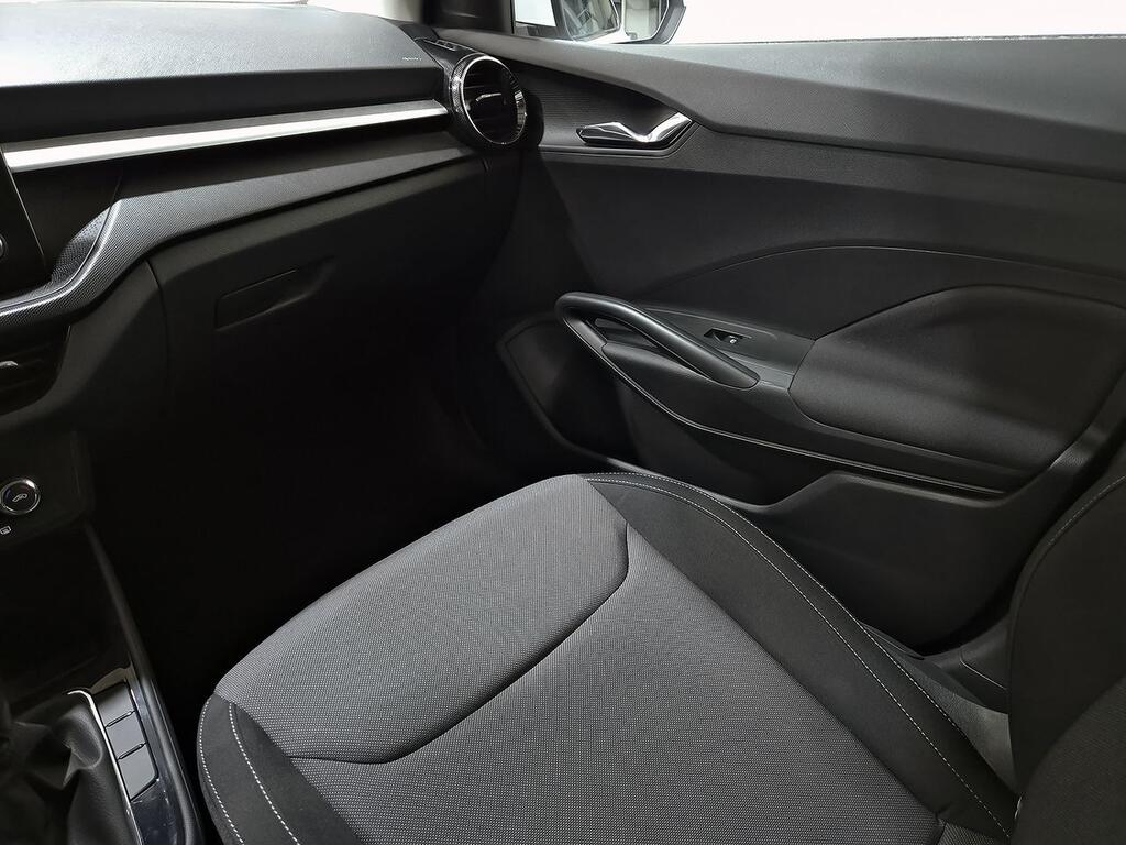 Skoda Fabia 1.0 TSI 70KW (95CV) Ambition 28