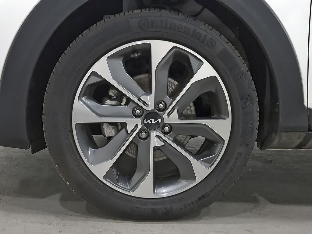 Kia Stonic 1.0 T-GDi 74kW MHEV MT Style Edition 10