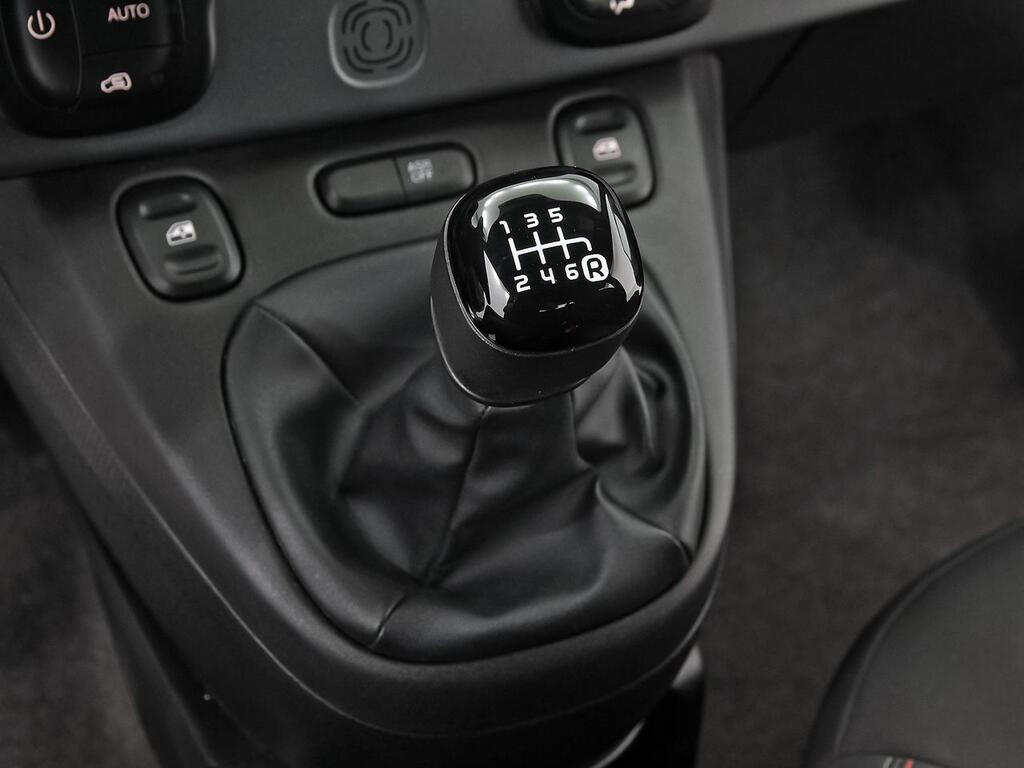 Fiat Panda Sport Hybrid 1.0 Gse 51kw (70CV) 27