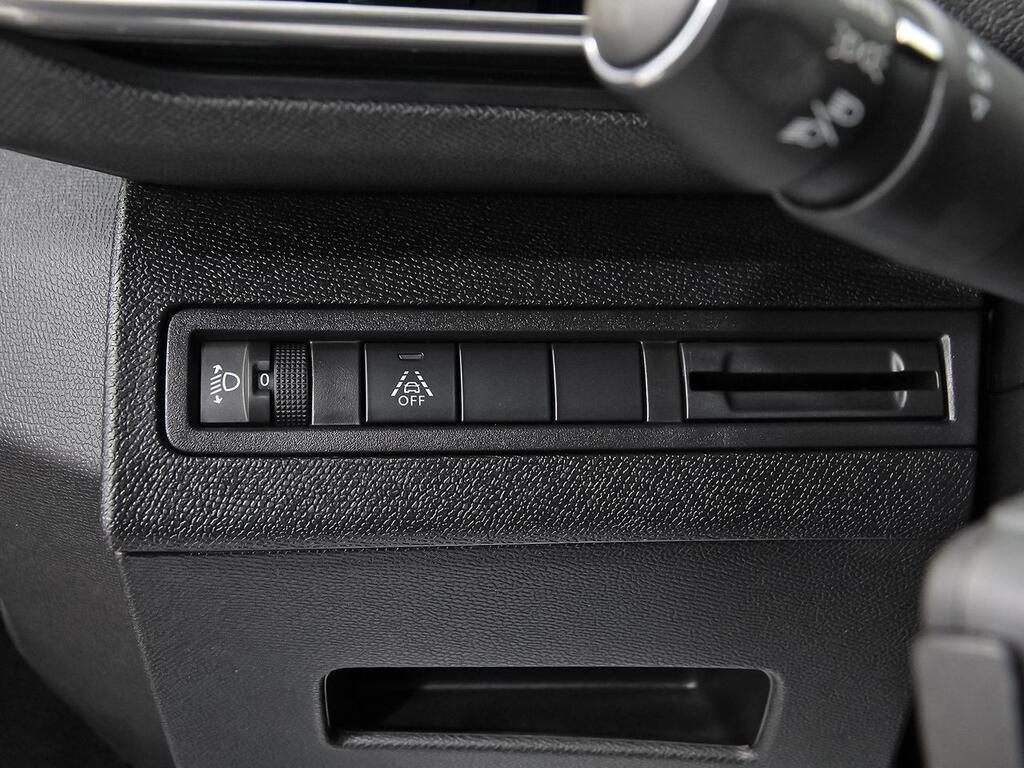 Peugeot 3008 1.5 BlueHDi 96kW (130CV) S&S Allure 14