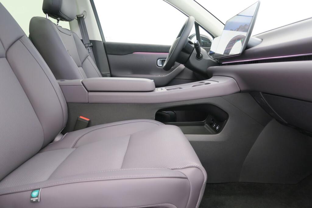 Leapmotor C10 C10 REEV 28.4 kWh Design Auto 17