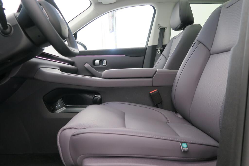 Leapmotor C10 C10 REEV 28.4 kWh Design Auto 19