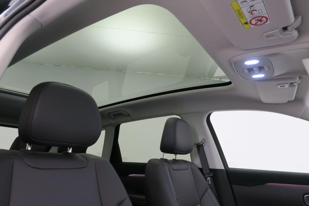 Leapmotor C10 C10 REEV 28.4 kWh Design Auto 18