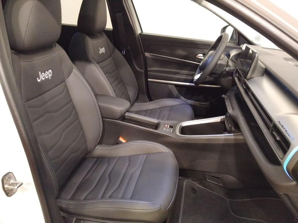 Jeep Avenger BEV 115kW (156CV) Summit 13