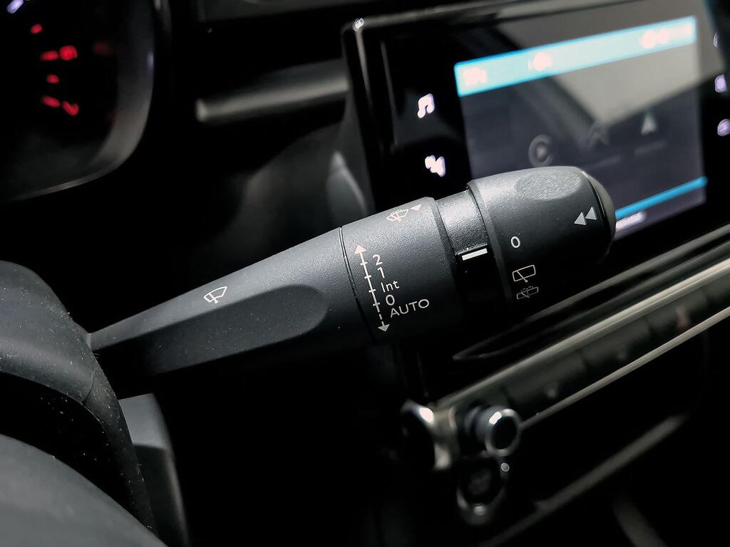 Citroën C3 PureTech 60KW (83CV) Shine 14