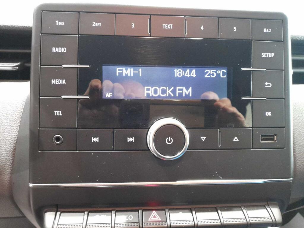 Renault Clio Business TCe 67 kW (90CV) 15