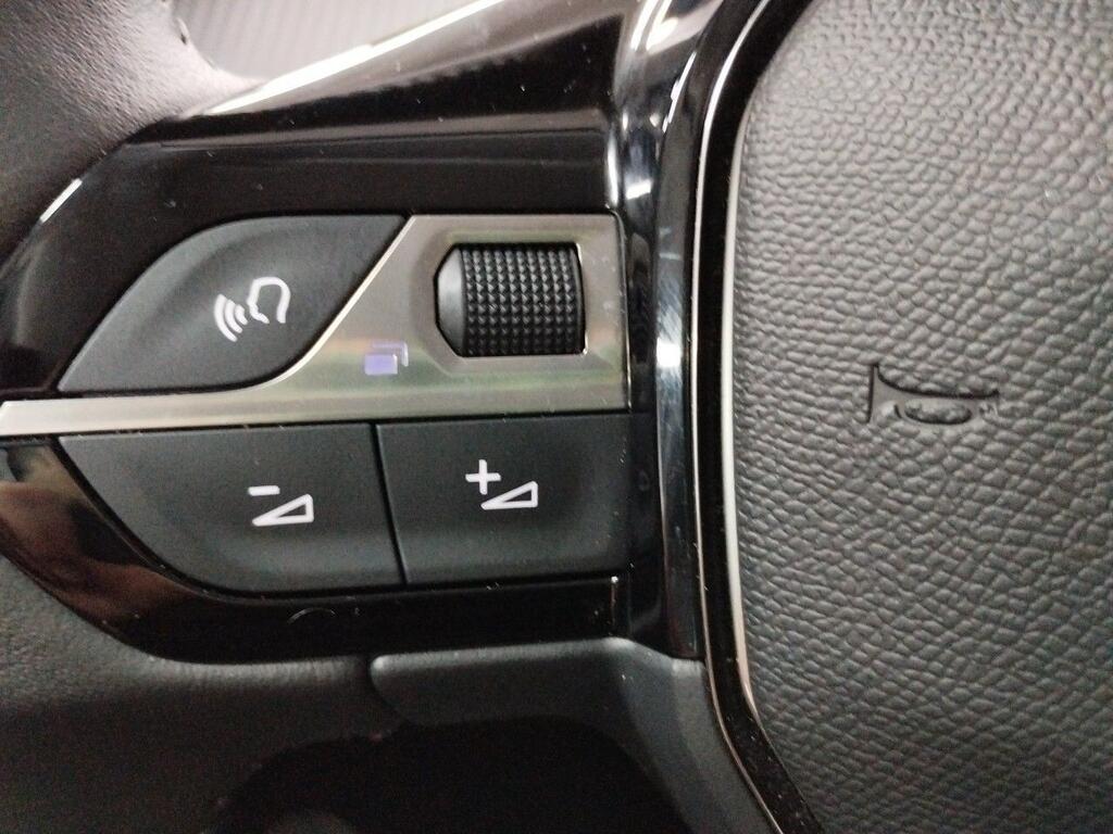 Peugeot 208 Eléctrico Active Pack 9