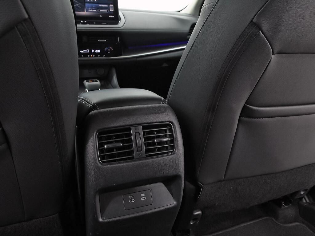 Nissan Qashqai DIG-T 116kW CVT N-Connecta 36