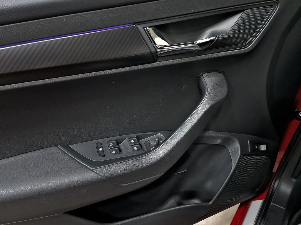 Skoda Karoq 2.0 TDI 110kW (150CV) DSG 4X4 Sportline 9