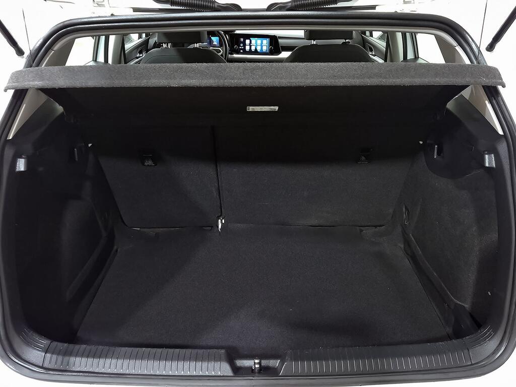 Volkswagen Golf 2.0 TDI 85kW (115CV) 9