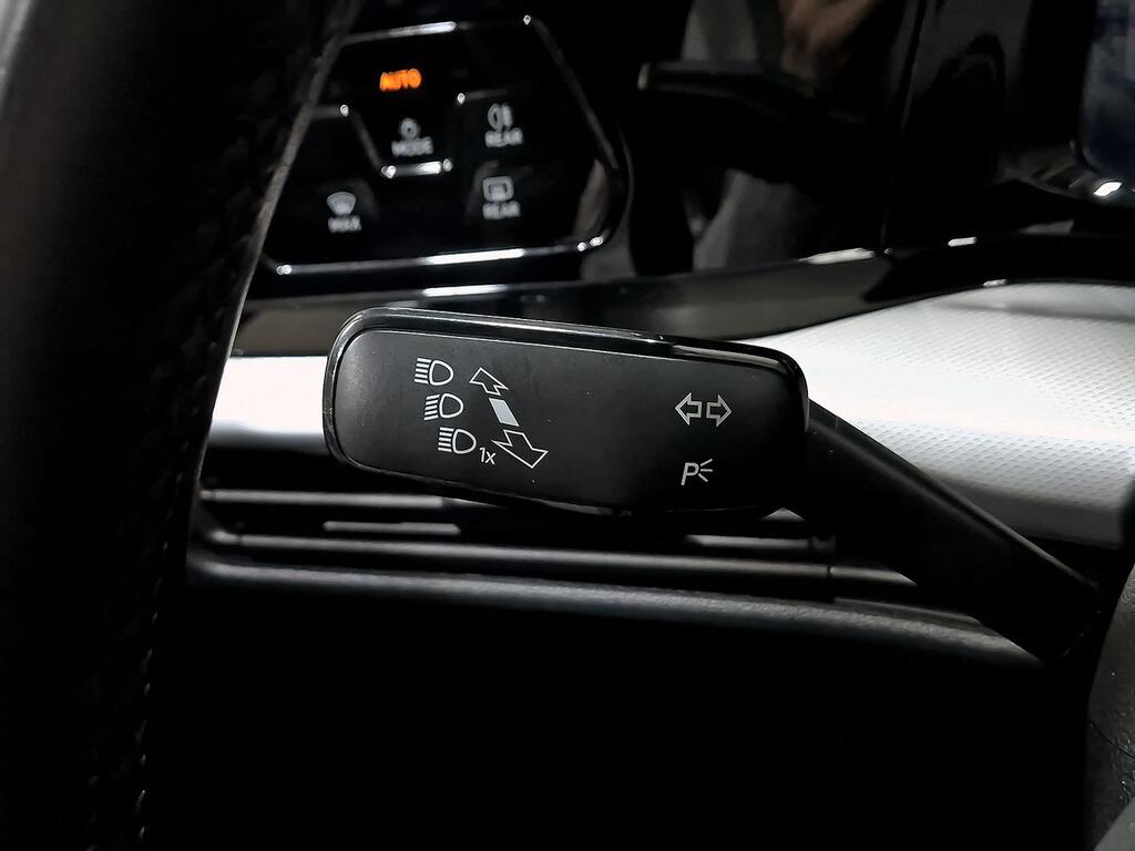 Volkswagen Golf 2.0 TDI 85kW (115CV) 12