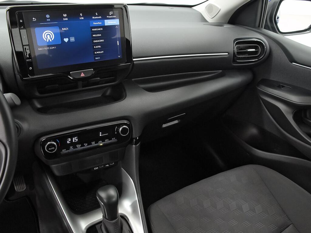 Toyota Yaris 1.5 120H Active Plus 12