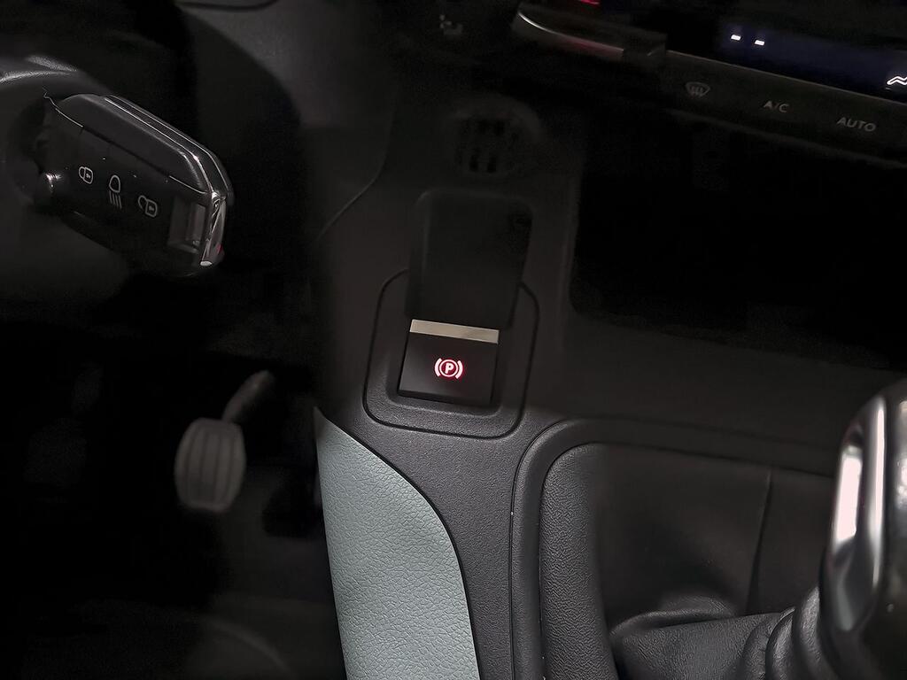 Citroën Berlingo Talla M BlueHDi 100 S&S FEEL PACK 26