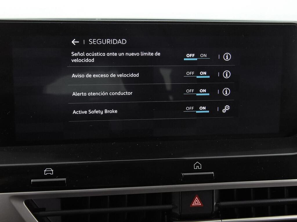 Citroën C4 PureTech 130 S&S 6v Plus 27