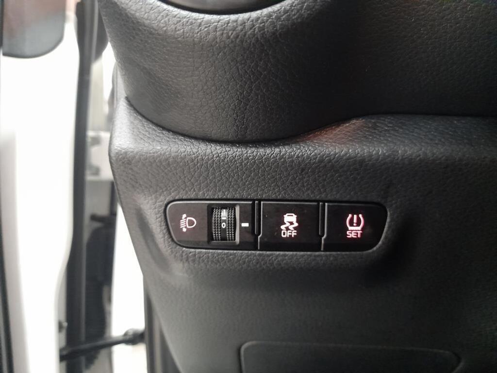 Kia Picanto 1.0 DPi 49kW (67CV) Concept 17