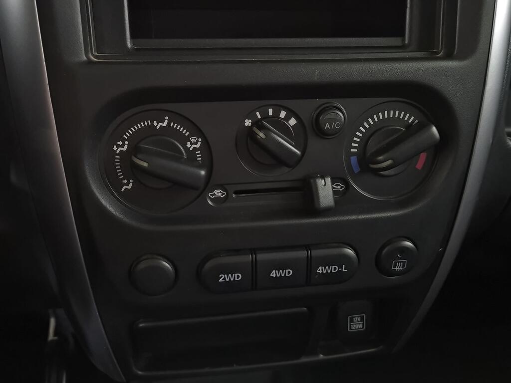 Suzuki Jimny 1.3 JLX 19