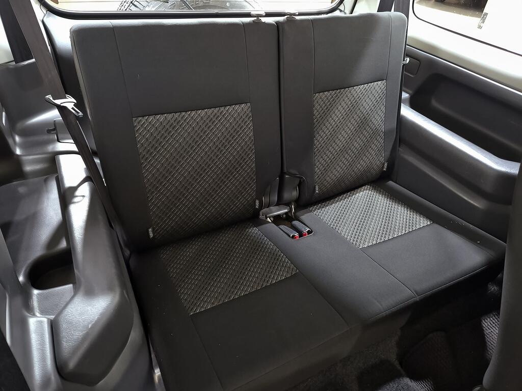 Suzuki Jimny 1.3 JLX 8