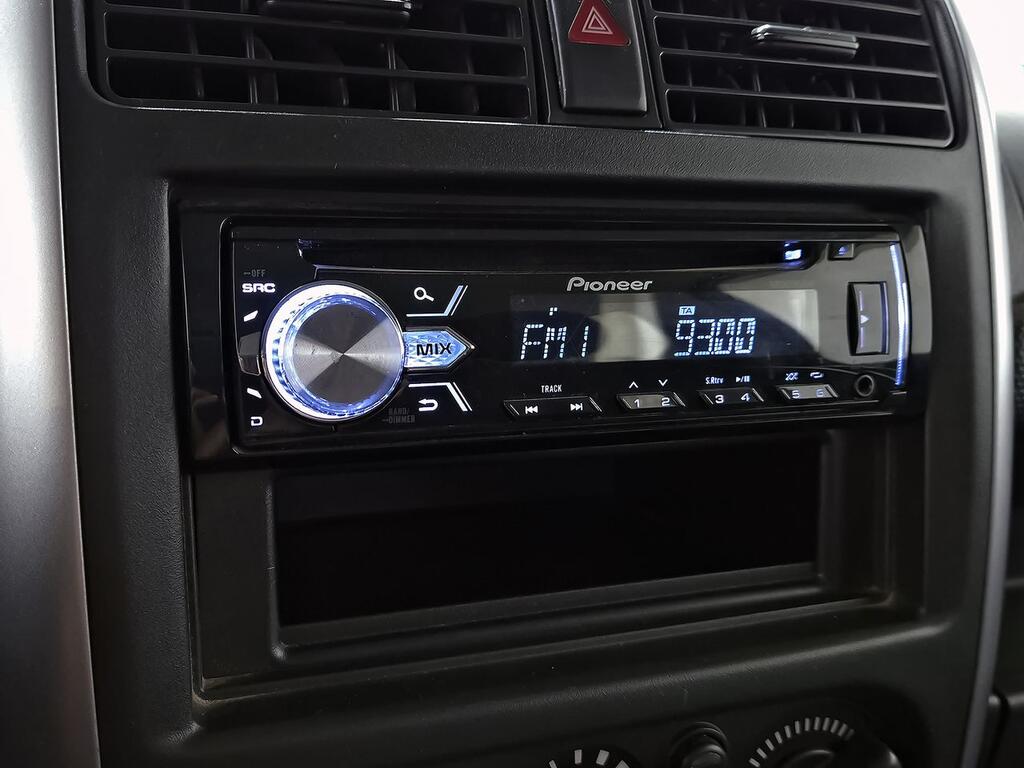 Suzuki Jimny 1.3 JLX 18