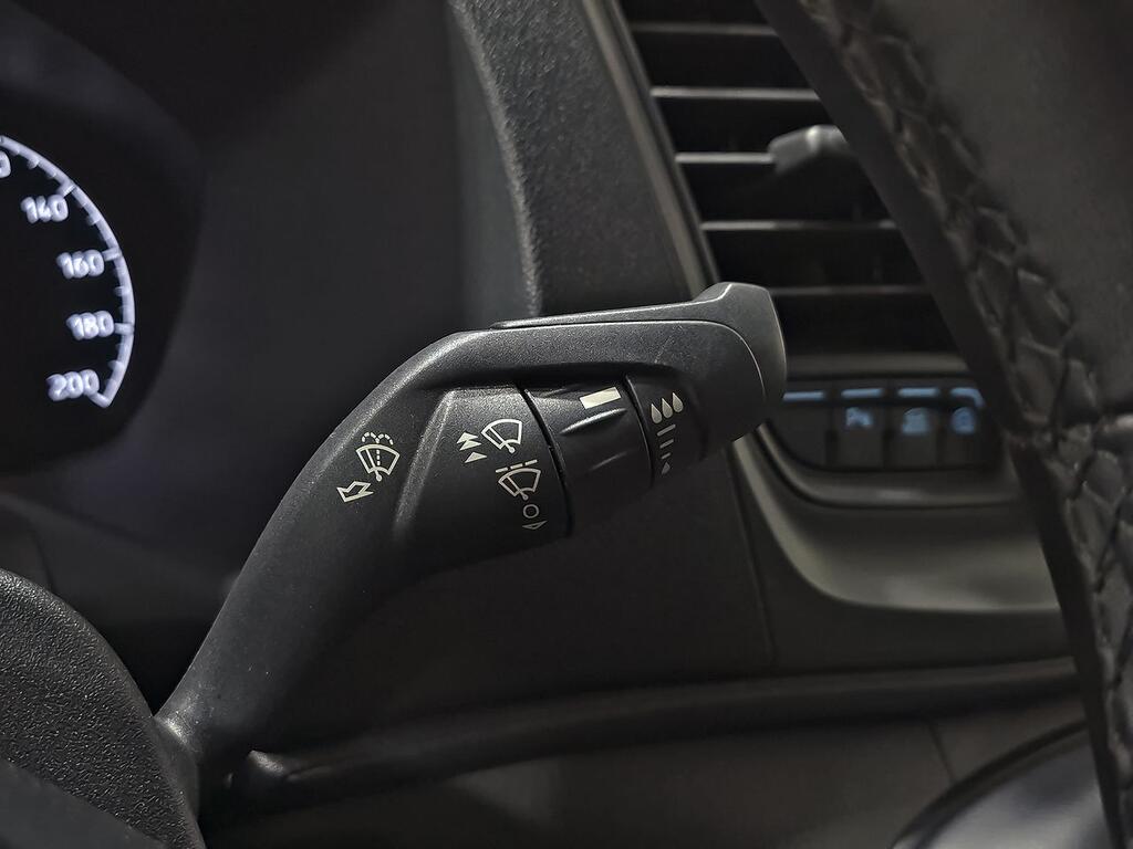 Ford Transit Custom 2.0 TDCI 130CV 320 TREND KOMBI SWB 4P 9 PLAZAS 18