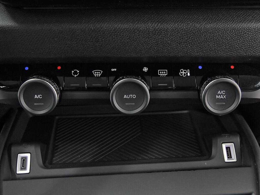 Citroën C4 BlueHDi 110 S&S 6v Feel 27