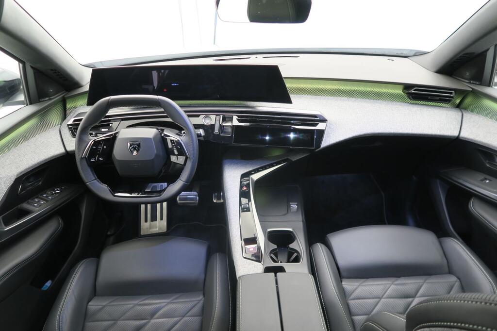 Peugeot 3008 GT Eléctrico 157kW 7