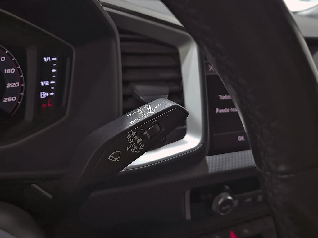 Audi A1 Sportback Adrenalin 30 TFSI 81kW S tron 17