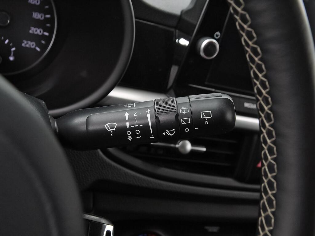 Kia Picanto 1.0 DPi 49kW (67CV) AMT GT Line 16