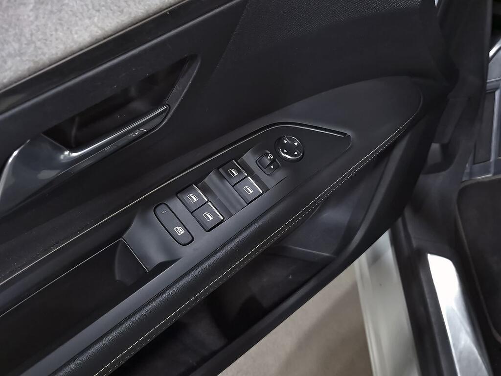 Peugeot 3008 1.5 BlueHDi 96kW (130CV) S&S GT 11