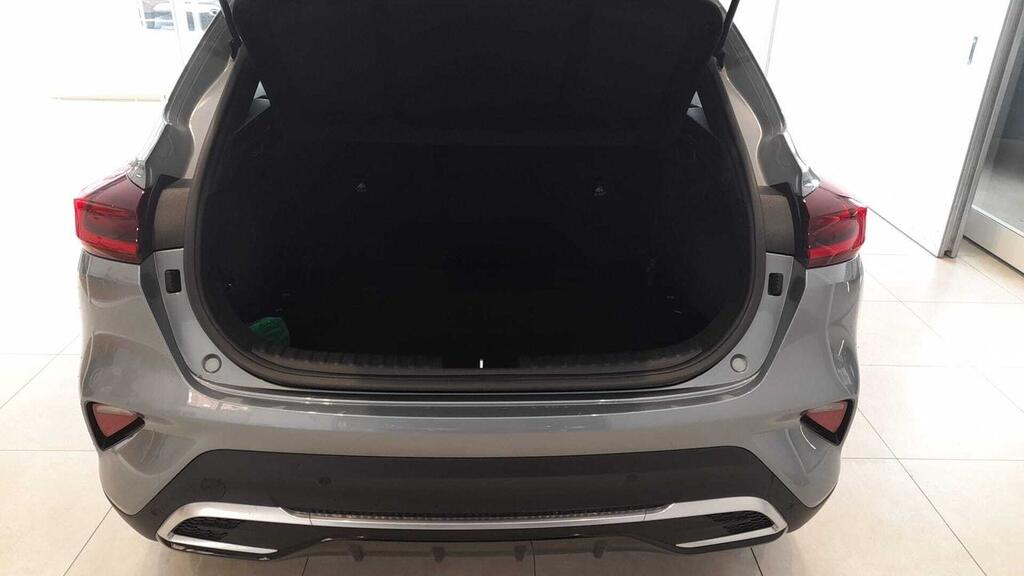 Kia XCeed 1.0 T-GDi Tech 74kW (100CV) 11