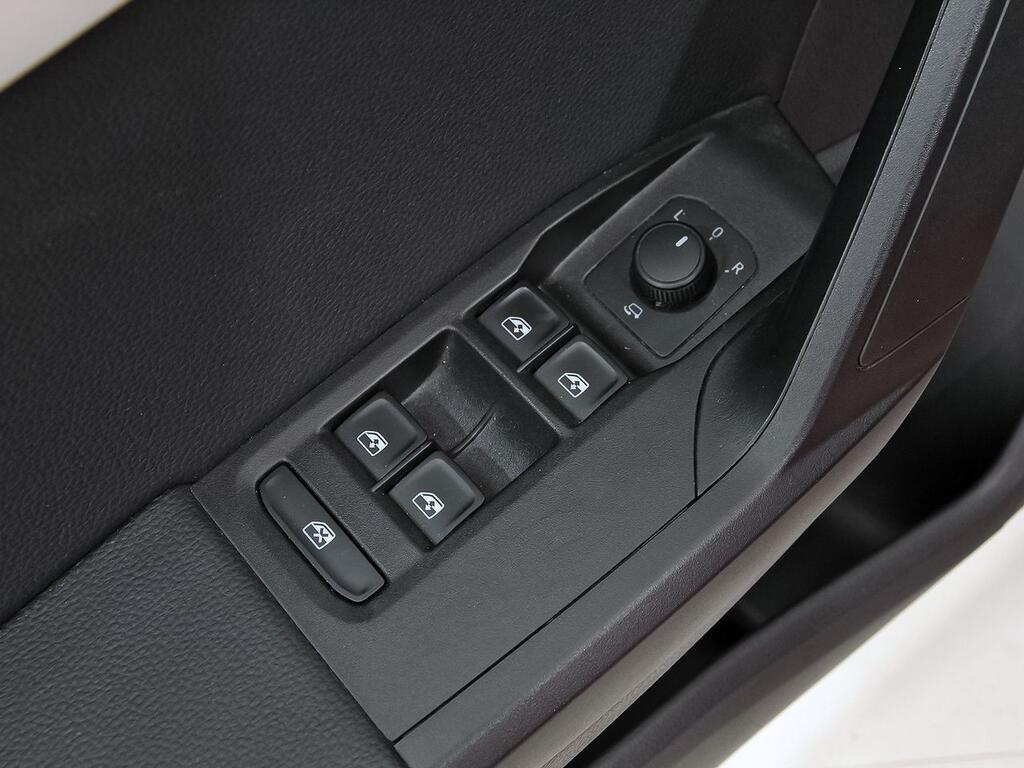 Seat Arona 1.0 TSI 81kW (110CV) Xcellence 12