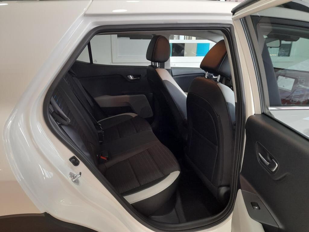 Kia Stonic 1.0 T-GDi 88kW (120CV) MHEV MT Drive 12