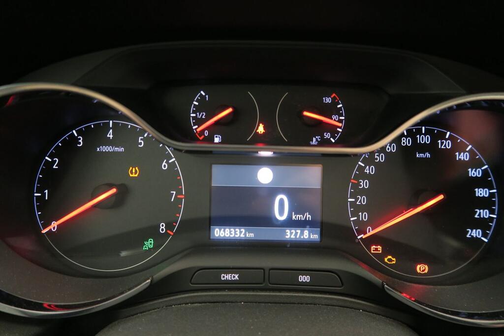 Opel Grandland X 1.2 Turbo Ultimate 8