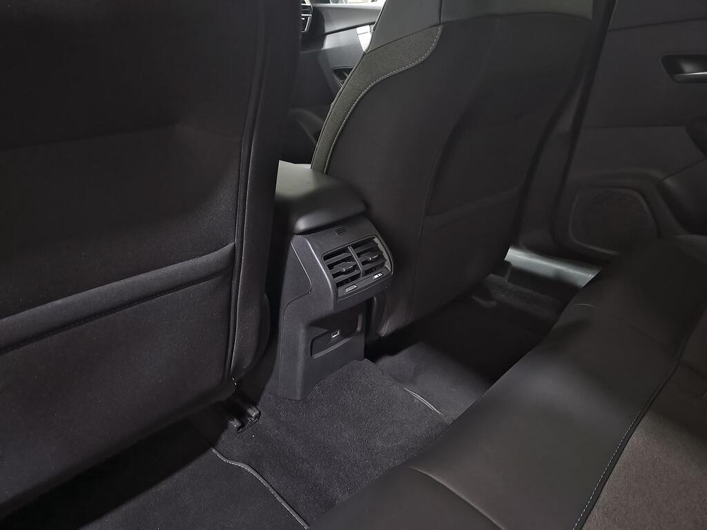 Citroën C4 PureTech 130 S&S 6v Feel Pack 32