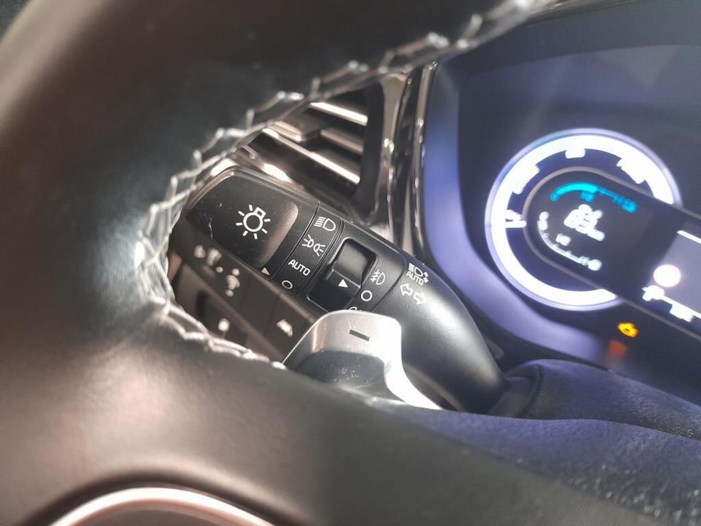 Kia Niro 1.6 GDi HEV 104kW (141CV) Drive 19