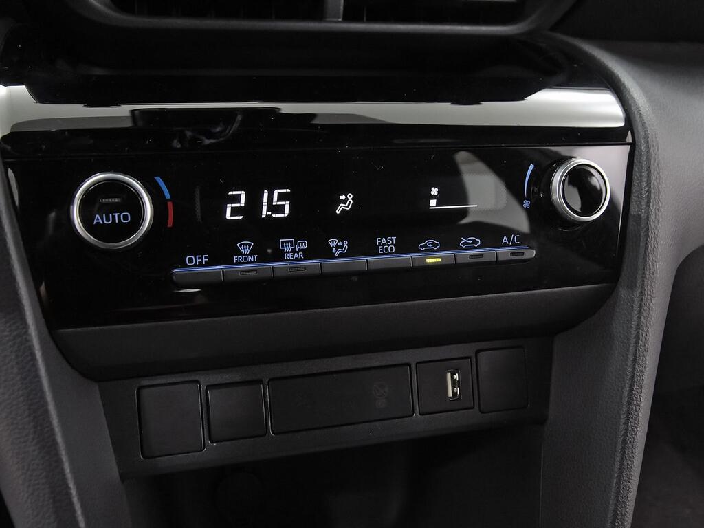 Toyota Yaris Cross 1.5 120H Active Tech 27