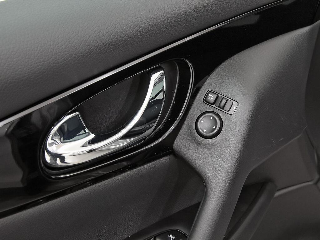 Nissan Qashqai DIG-T 103 kW (140 CV) E6D N-CONNECTA 11