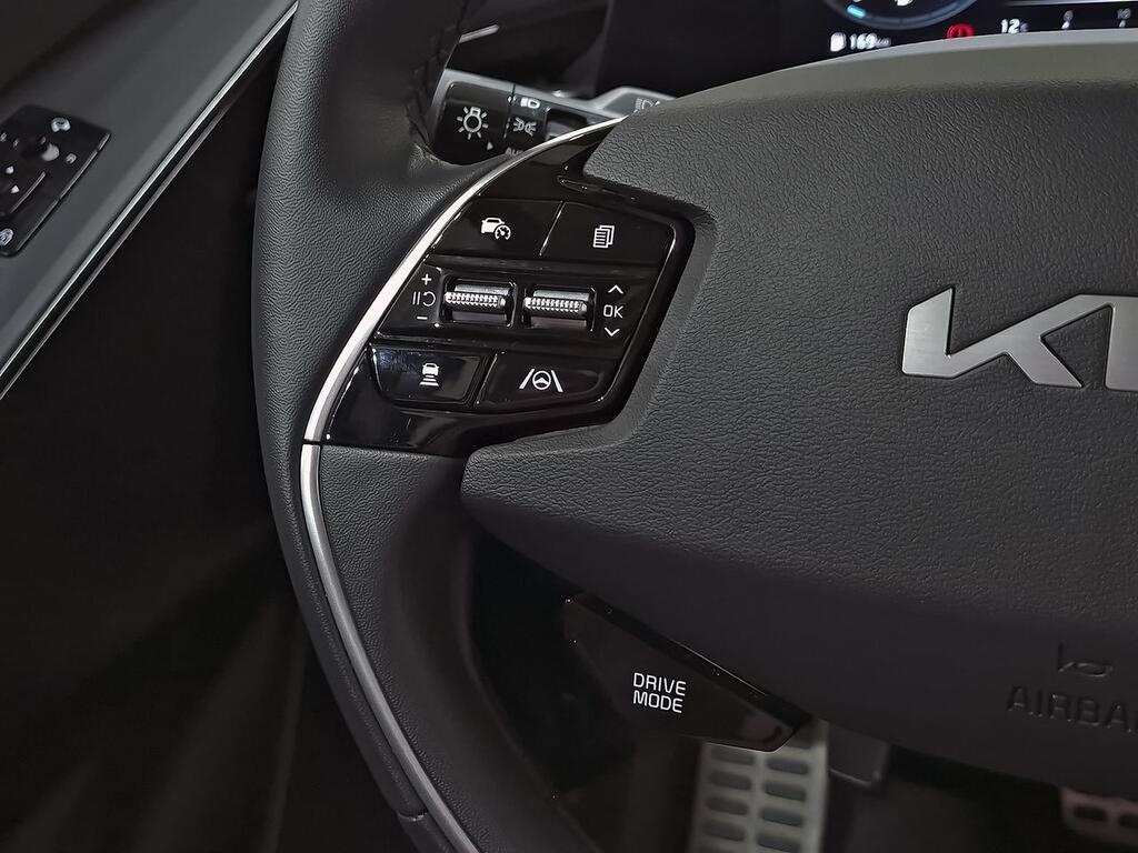 Kia Niro 1.6 GDi HEV 104kW (141CV) Emotion 16