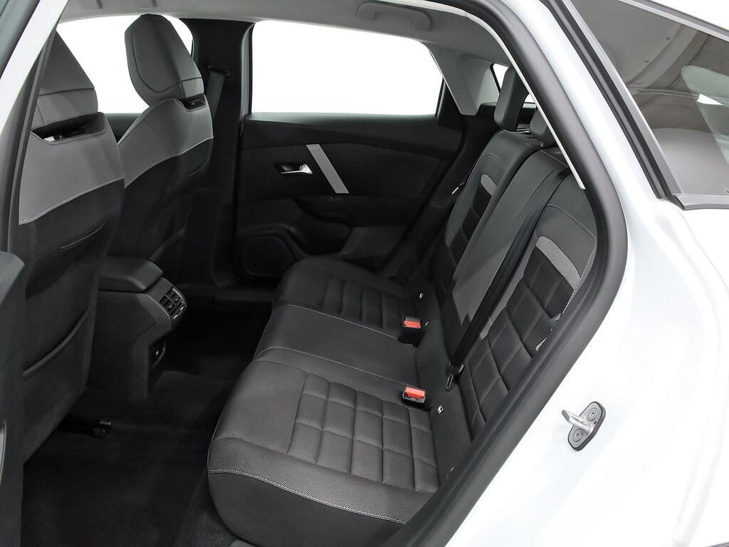 Citroën C4 Hybrid 136 e-DCS6 Plus 9