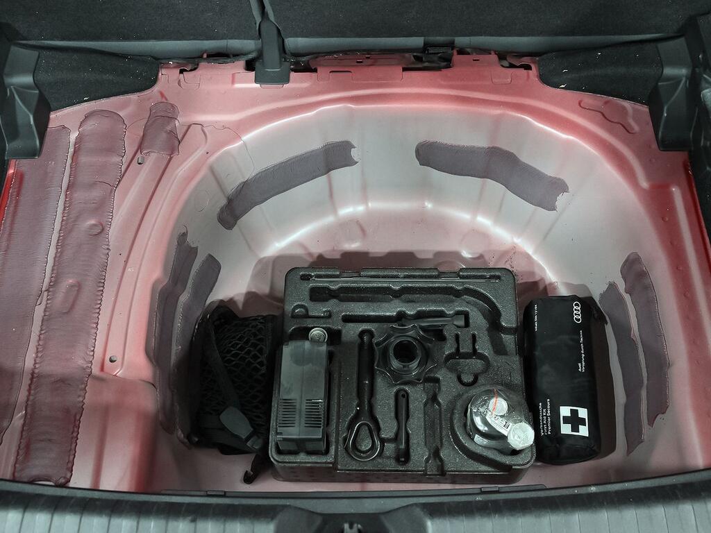 Audi A1 Sportback Adrenalin 30 TFSI 81kW S tron 36