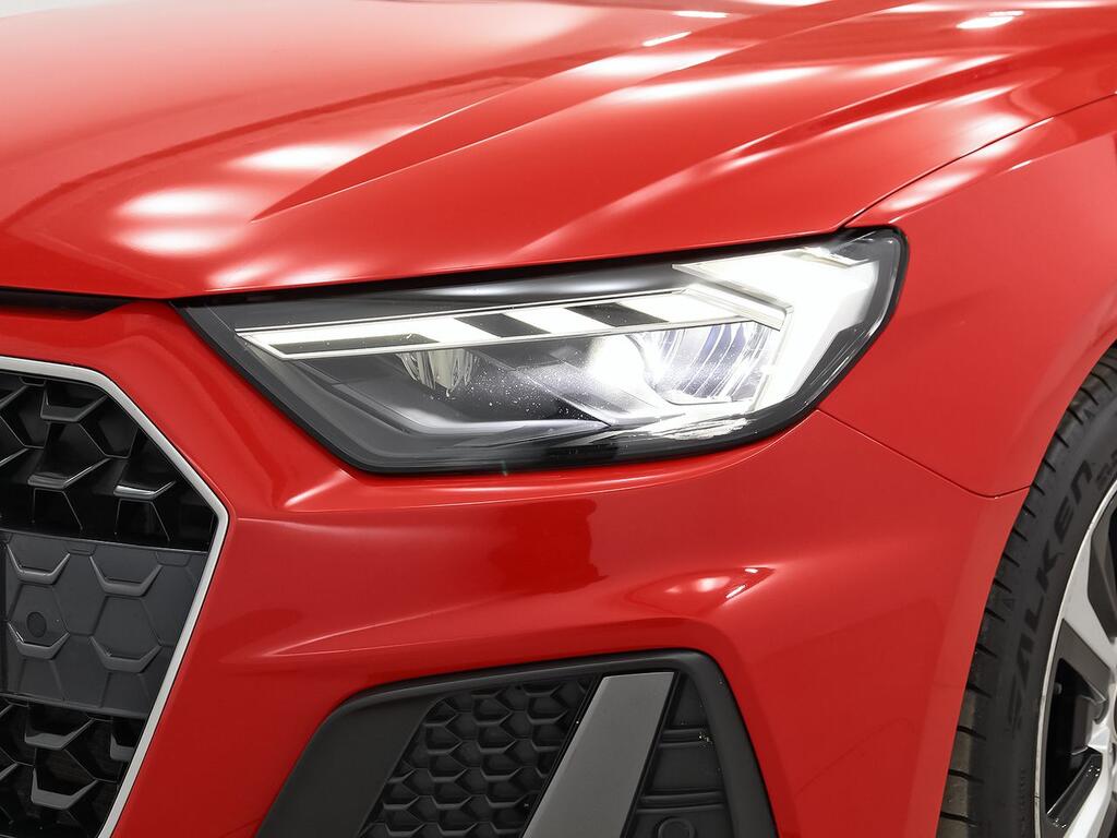 Audi A1 Sportback Adrenalin 30 TFSI 81kW S tron 34