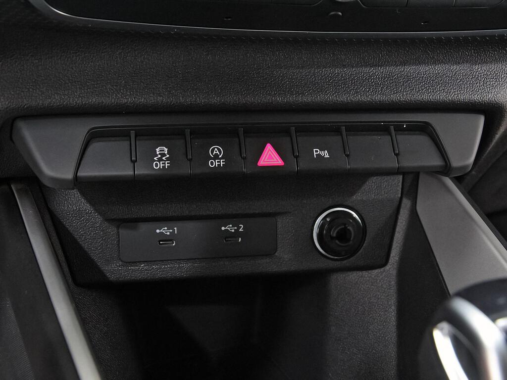 Audi A1 Sportback Adrenalin 30 TFSI 81kW S tron 31