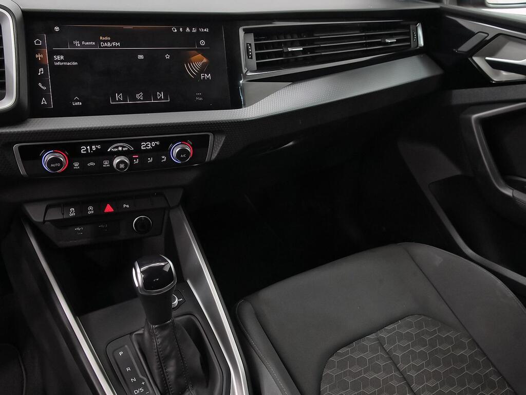 Audi A1 Sportback Adrenalin 30 TFSI 81kW S tron 12