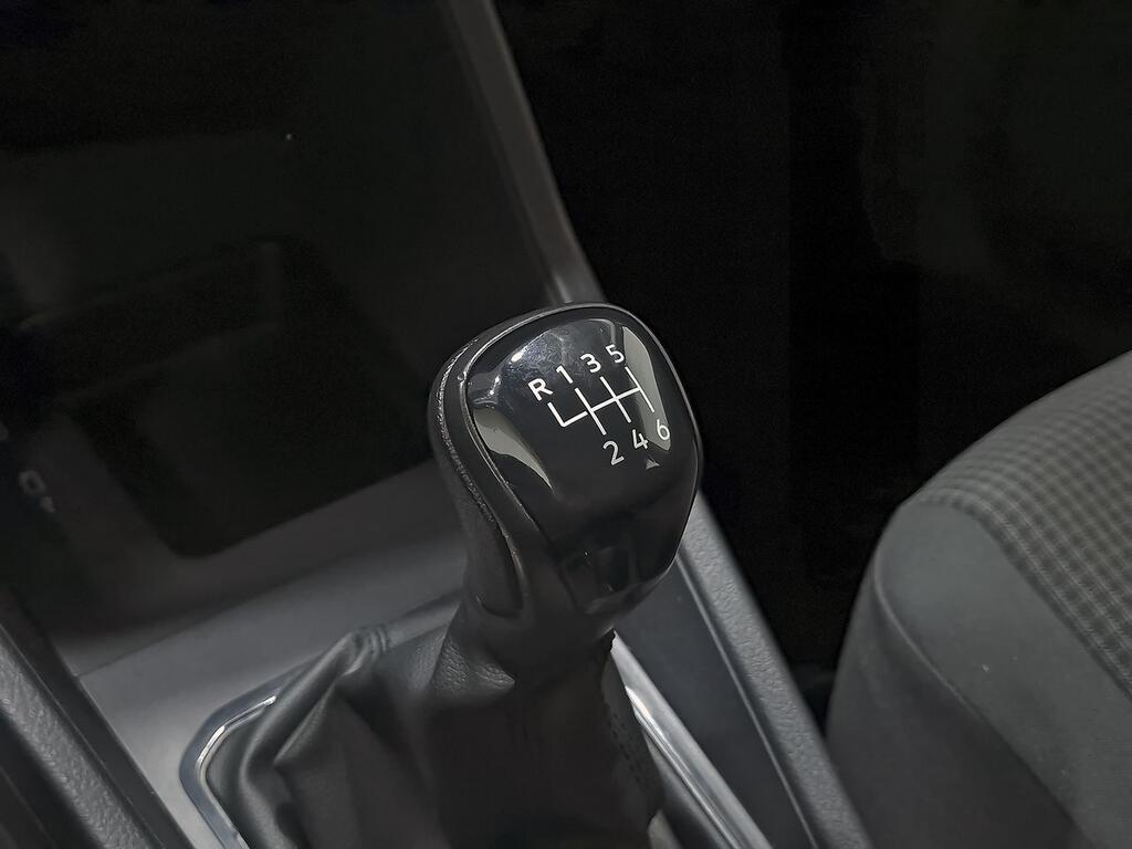 Volkswagen Caddy 2.0 TDI 102 KOMBI 4P 27